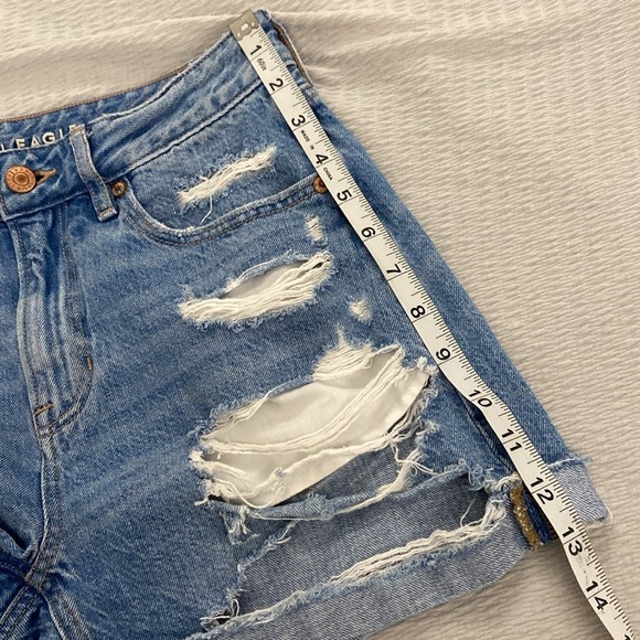 American Eagle Denim Shorts Women's 2 Distressed Tomgirl Short Raw Hem - Picture 6 of 9